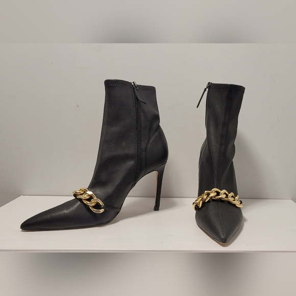 ZARA GOLD CHAIN FAUX LEATHER ANKLE BOOTS BLACK SIZEUS 9/ EU 40 - Picture 8 of 16